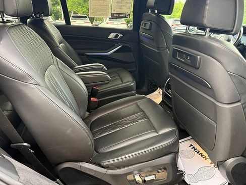 Used 2019 BMW X7 xDrive40i w/ Premium Package AWD/4WD image 11