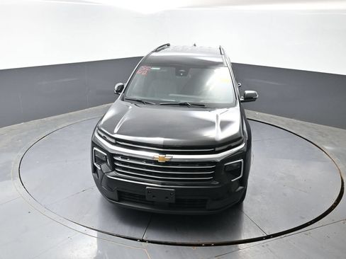 Used 2024 Chevrolet Traverse LT FWD image 17