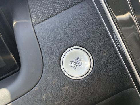 Used 2022 Hyundai Santa Cruz Limited image 34