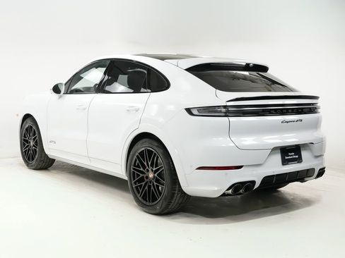 New 2026 Porsche Cayenne GTS AWD/4WD image 3