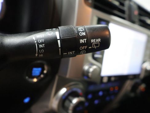 Used 2023 Toyota 4Runner Limited AWD/4WD image 36