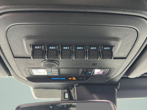 Used 2025 Ford Bronco Badlands AWD/4WD image 24