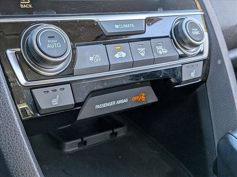 Used 2017 Honda Civic Touring image 15