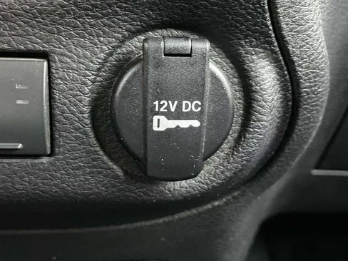 Used 2017 Jeep Wrangler Unlimited Rubicon AWD/4WD image 30