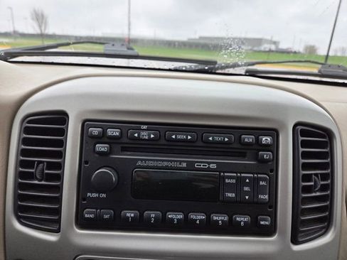 Used 2007 Ford Escape XLT AWD/4WD image 18