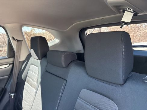 Used 2020 Honda CR-V LX image 24