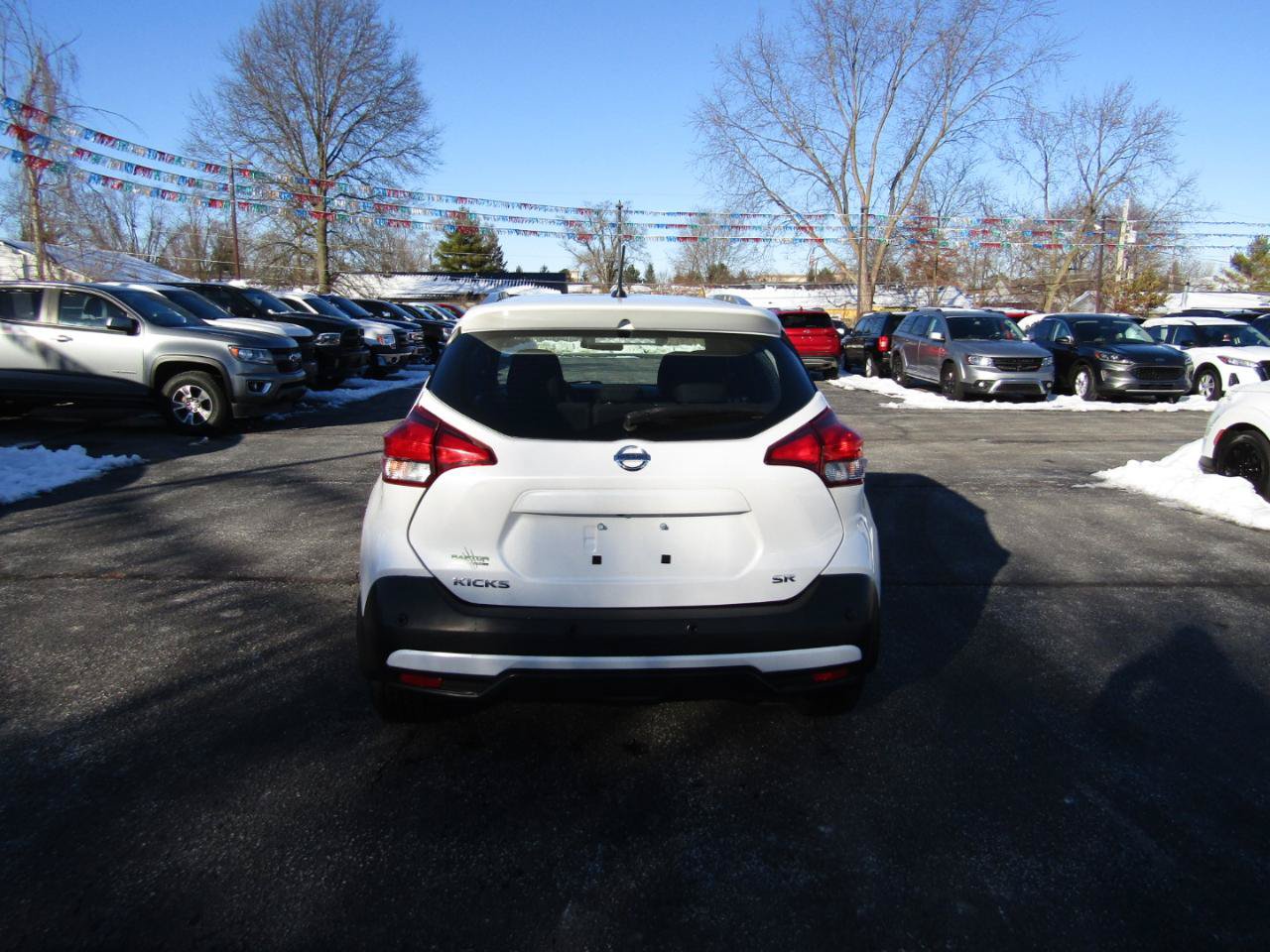 Used 2020 Nissan Kicks SR FWD image 6