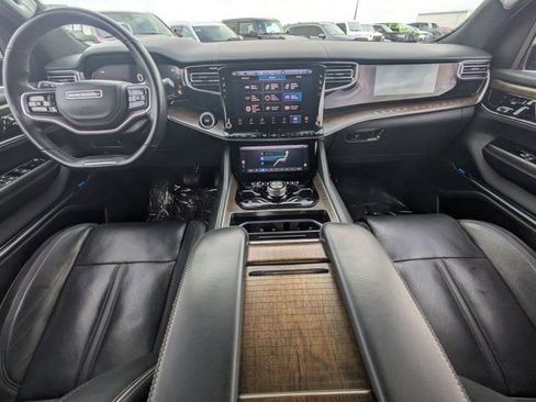 Used 2022 Jeep Grand Wagoneer Series II w/ Premium Group II image 11