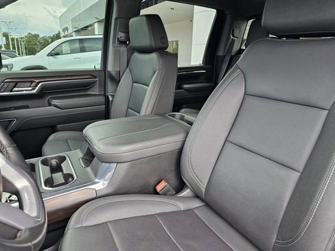 Used 2024 GMC Sierra 2500 SLT w/ SLT Premium Package image 20