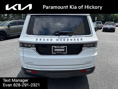 Used 2022 Jeep Grand Wagoneer Series III AWD/4WD image 6