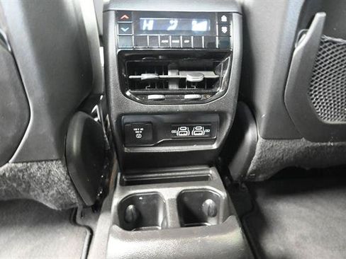 Used 2021 Jeep Grand Cherokee L Laredo RWD image 14