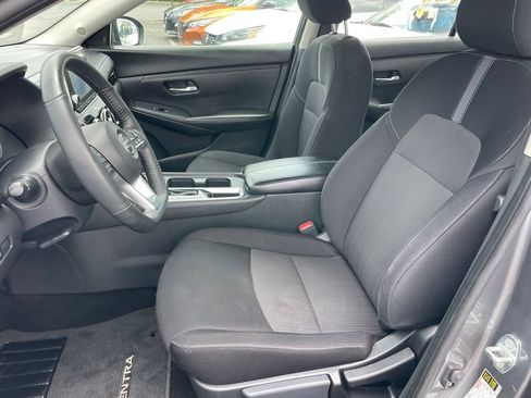 Certified 2023 Nissan Sentra SV FWD image 7