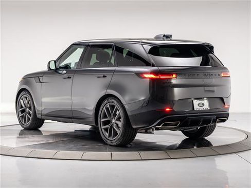 New 2025 Land Rover Range Rover Sport SE image 3