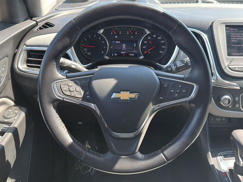 Used 2022 Chevrolet Equinox LT w/ Driver Convenience Package AWD/4WD image 12