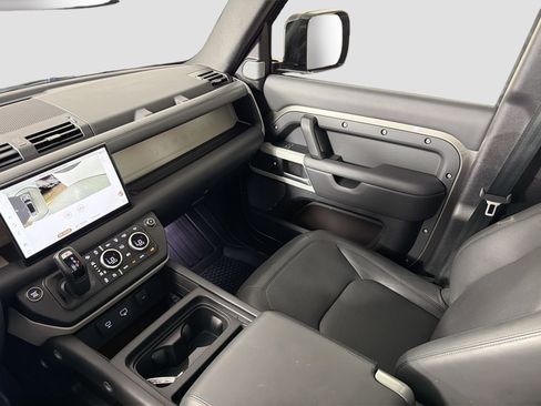 Certified 2023 Land Rover Defender 130 SE image 26