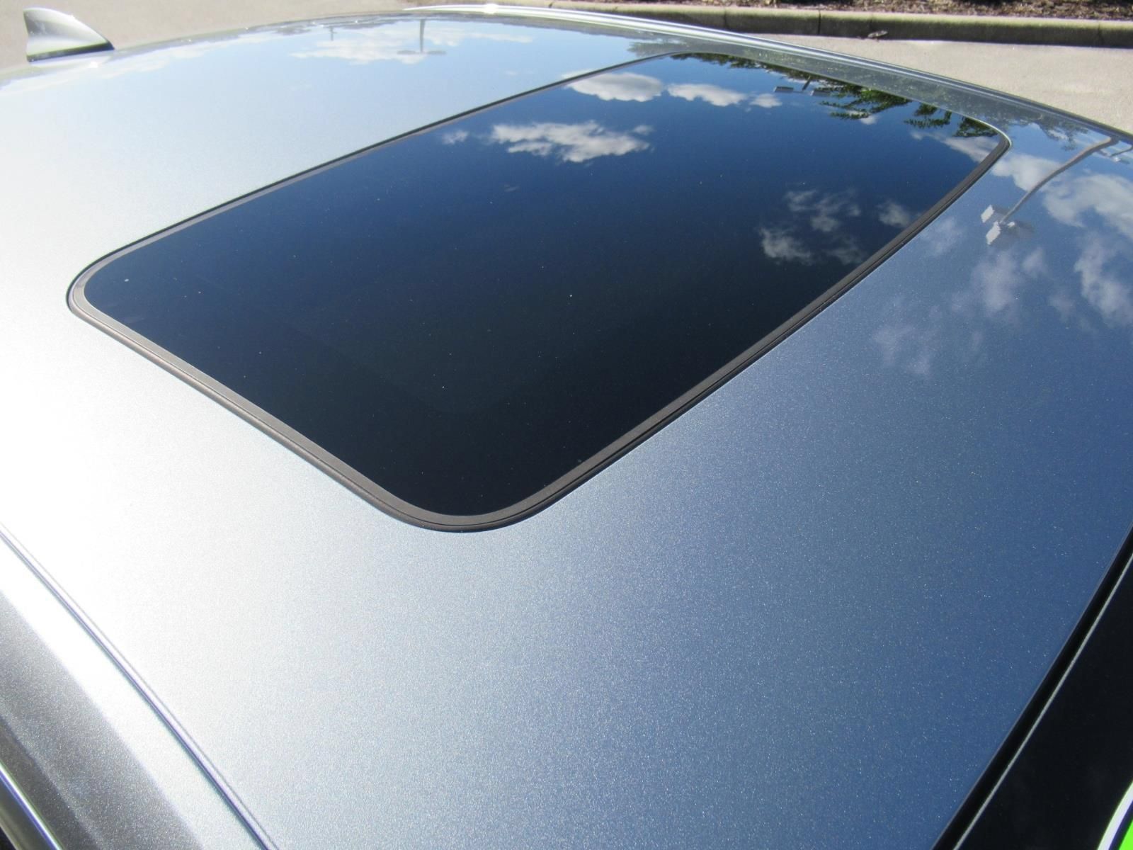 Used 2023 Cadillac CT4 Luxury w/ Sun And Sound Package RWD image 9