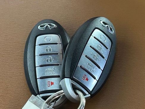 Used 2021 INFINITI QX80 Sensory w/ Cargo Package image 41