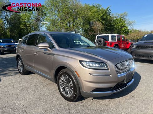 Used 2021 Lincoln Nautilus FWD w/ Equipment Group 101A image 9