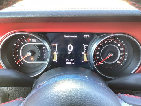 Used 2021 Jeep Gladiator Rubicon w/ Cold Weather Group image 22