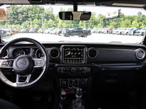Used 2021 Jeep Wrangler Unlimited Rubicon 4xe w/ Cold Weather Group AWD/4WD image 19