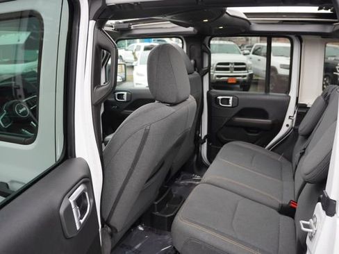 Certified 2025 Jeep Wrangler Unlimited Sahara w/ Safety Group image 20