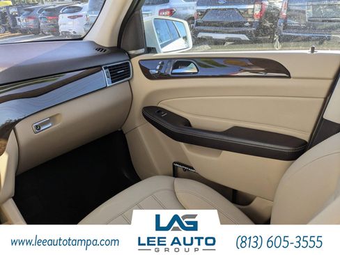Used 2018 Mercedes-Benz GLE 350 w/ Premium 1 Package image 17
