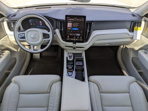 New 2026 Volvo XC60 B5 Ultra w/ Protection Package Premier image 18