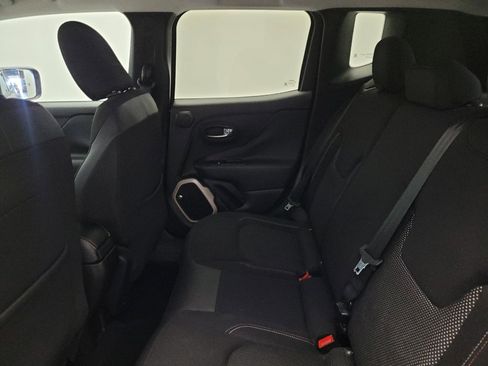 Used 2016 Jeep Renegade 75th Anniversary FWD image 18