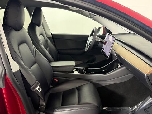 Used 2021 Tesla Model Y Long Range AWD/4WD image 16