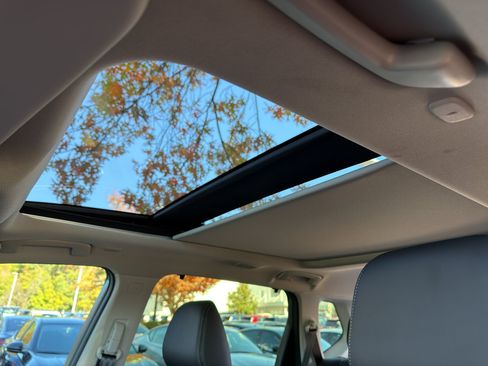 New 2026 Nissan Rogue Platinum image 28