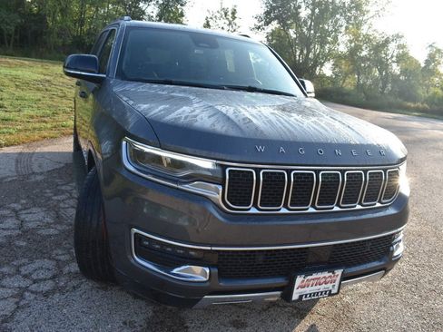 Used 2024 Jeep Wagoneer Series III image 9