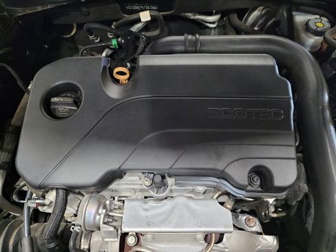 Used 2020 Chevrolet Malibu LT FWD image 30