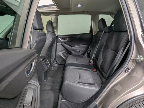 Used 2023 Subaru Forester Premium image 23