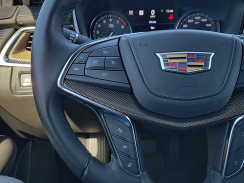 Certified 2023 Cadillac XT5 Premium Luxury w/ Platinum Package image 32