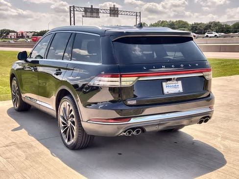Used 2020 Lincoln Aviator Reserve w/ Equipment Group 202A AWD/4WD image 5