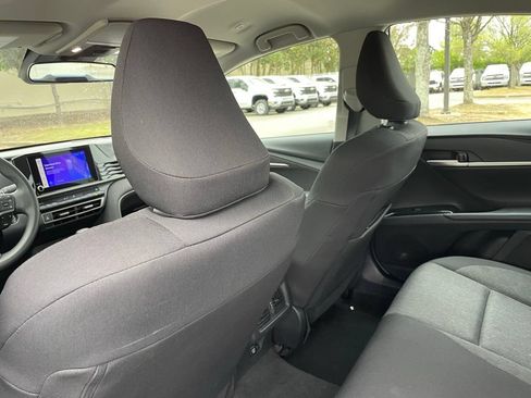 Used 2025 Toyota Camry SE FWD image 26