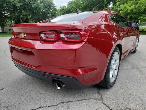 Used 2019 Chevrolet Camaro LT w/ Technology Package RWD image 8