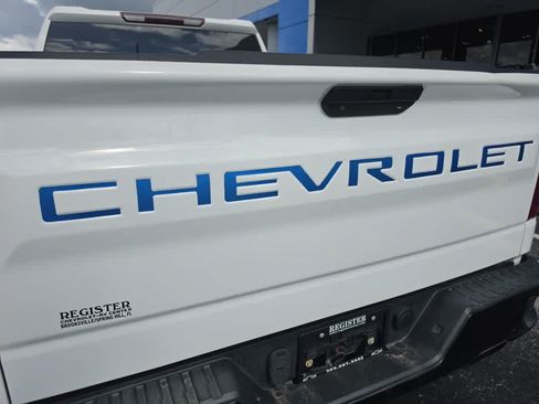 Used 2020 Chevrolet Silverado 1500 LT Trail Boss AWD/4WD image 14