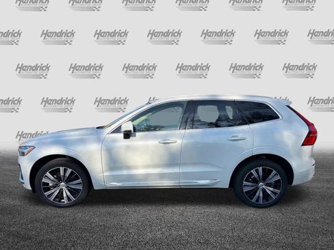 Certified 2023 Volvo XC60 B5 Plus image 9