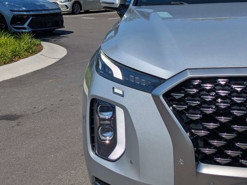 Certified 2022 Hyundai Palisade Calligraphy FWD image 9