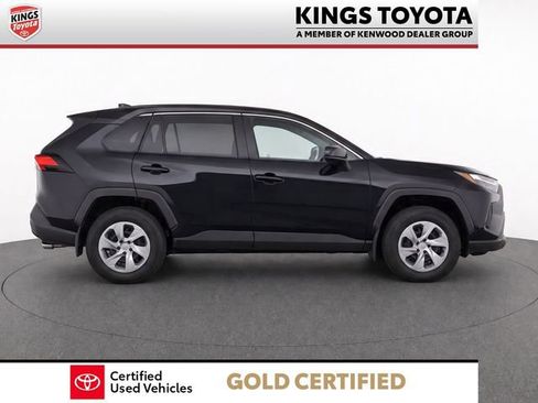 Used 2023 Toyota RAV4 LE FWD image 9