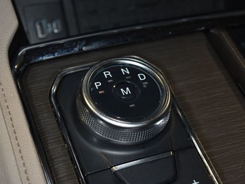 Used 2024 Ford Expedition Max Limited image 16