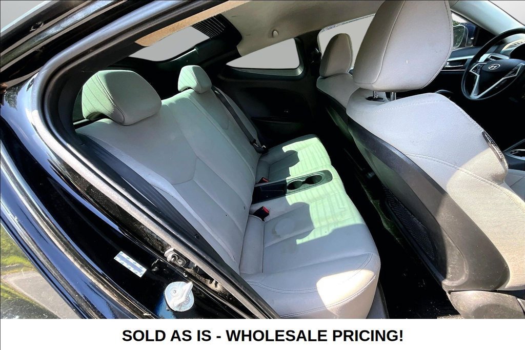 Used 2012 Hyundai Veloster FWD image 25