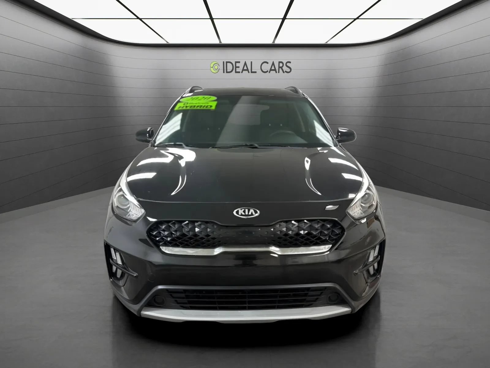 Used 2020 Kia Niro LX FWD image 2