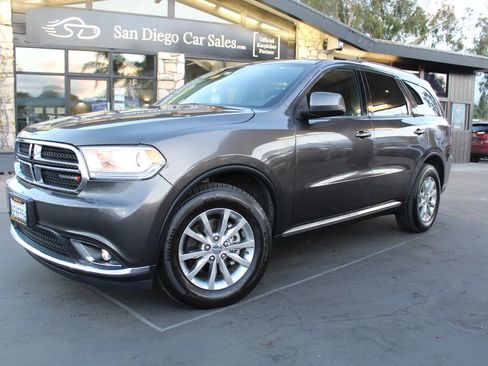 Used 2018 Dodge Durango SXT w/ Quick Order Package 2BB AWD/4WD image 1