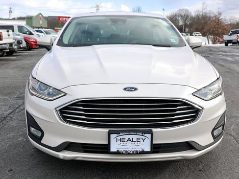 Certified 2019 Ford Fusion SE w/ Equipment Group 151A image 2