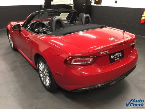 Used 2018 FIAT 124 Spider Classica w/ Technology Group image 7