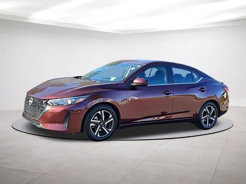 Used 2024 Nissan Sentra SV image 3