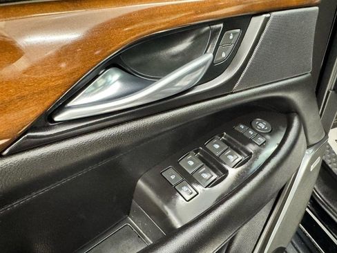 Used 2020 Cadillac Escalade ESV Luxury w/ Escalade Sport Edition RWD image 11