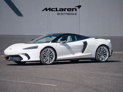 Used 2025 McLaren GTS image 4
